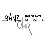 Hörgeräte und Gehörschutz Logo, modernes Design, Schwarz-Weiß, für hochwertige Akustiklösungen.