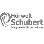 Hörwelt Schubert Logo mit Akustik-Produkt und Slogan für Hörlösungen.